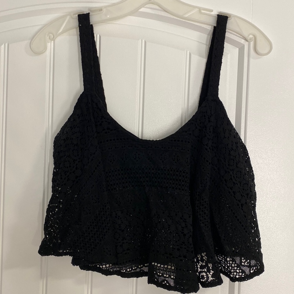 Degree black lace crop tank top size medium